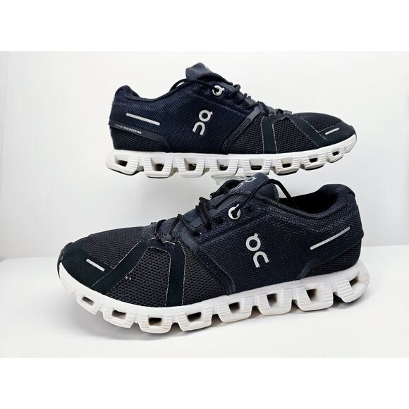On Shoes - Oncloud Women 8.5 Comfy footwear
